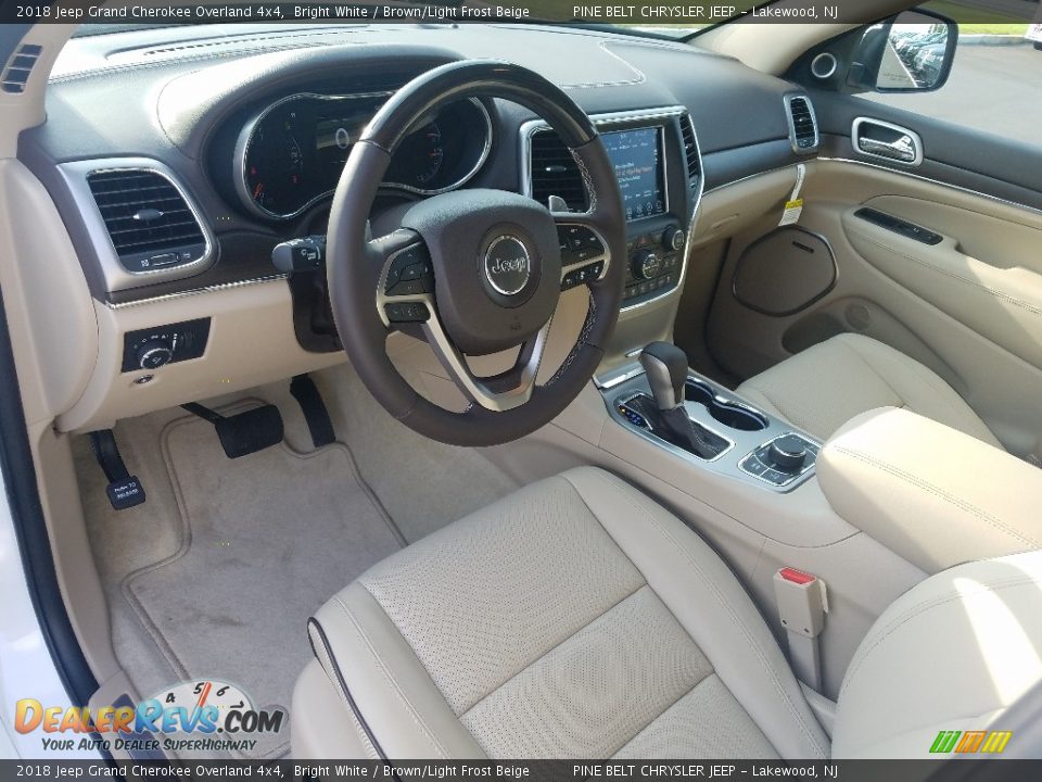 2018 Jeep Grand Cherokee Overland 4x4 Bright White / Brown/Light Frost Beige Photo #7