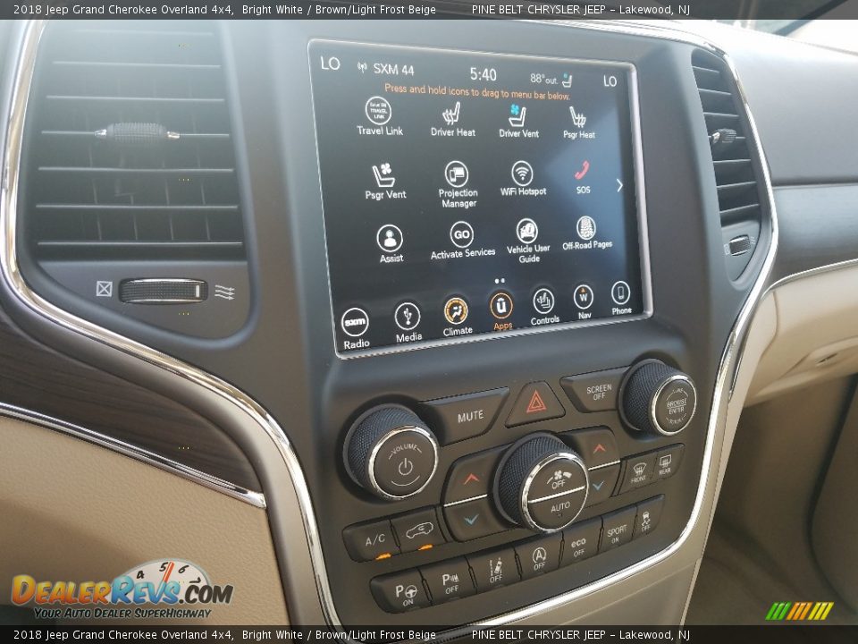 2018 Jeep Grand Cherokee Overland 4x4 Bright White / Brown/Light Frost Beige Photo #10