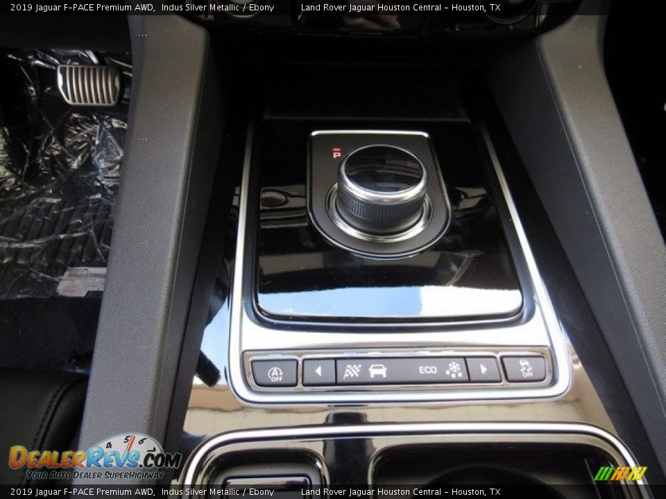 2019 Jaguar F-PACE Premium AWD Indus Silver Metallic / Ebony Photo #33