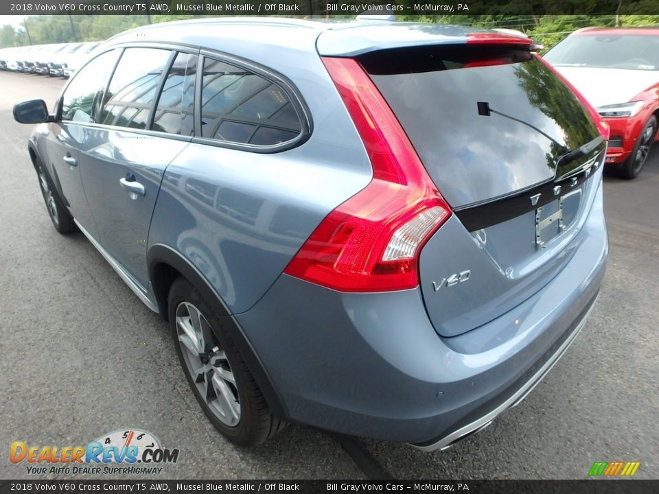 2018 Volvo V60 Cross Country T5 AWD Mussel Blue Metallic / Off Black Photo #6