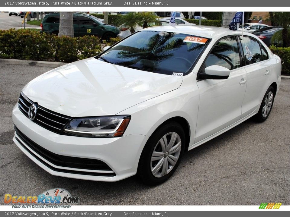 2017 Volkswagen Jetta S Pure White / Black/Palladium Gray Photo #4