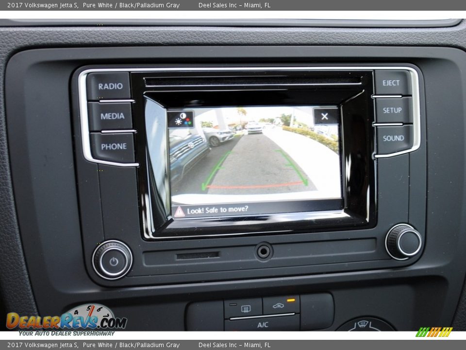 2017 Volkswagen Jetta S Pure White / Black/Palladium Gray Photo #10