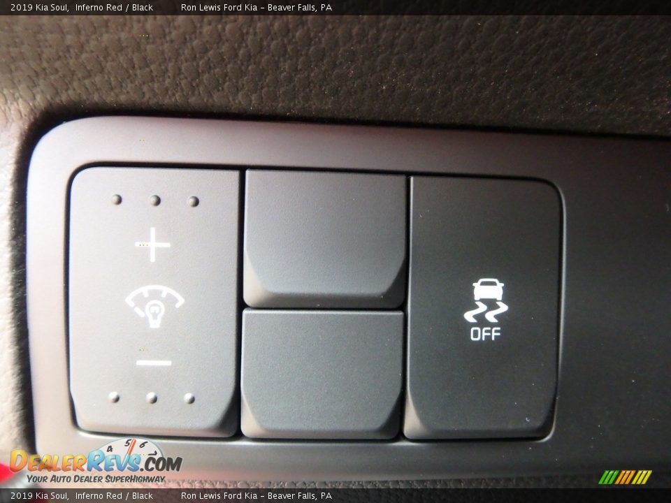 2019 Kia Soul Inferno Red / Black Photo #17