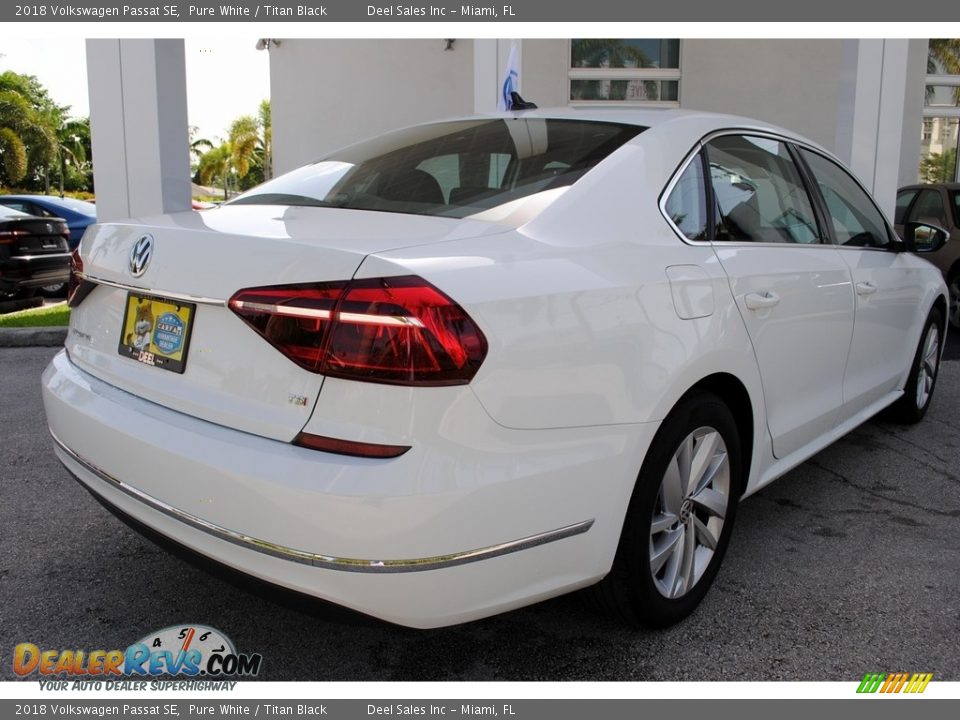 2018 Volkswagen Passat SE Pure White / Titan Black Photo #10