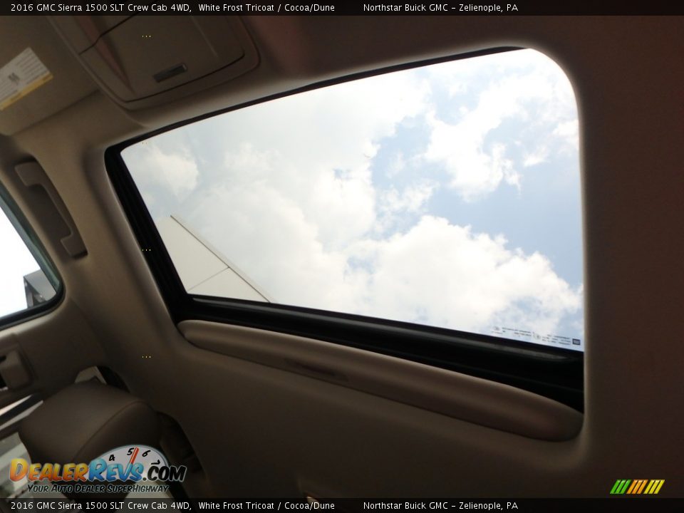 2016 GMC Sierra 1500 SLT Crew Cab 4WD White Frost Tricoat / Cocoa/Dune Photo #22