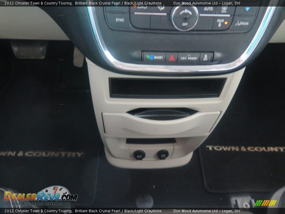 2012 Chrysler Town & Country Touring Brilliant Black Crystal Pearl / Black/Light Graystone Photo #15