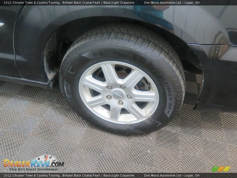 2012 Chrysler Town & Country Touring Brilliant Black Crystal Pearl / Black/Light Graystone Photo #23