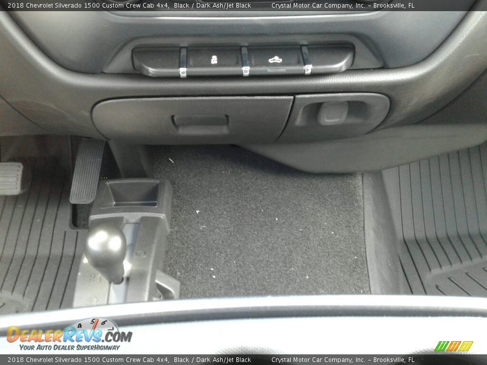 2018 Chevrolet Silverado 1500 Custom Crew Cab 4x4 Black / Dark Ash/Jet Black Photo #16
