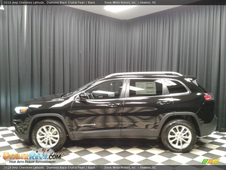 2019 Jeep Cherokee Latitude Diamond Black Crystal Pearl / Black Photo #1