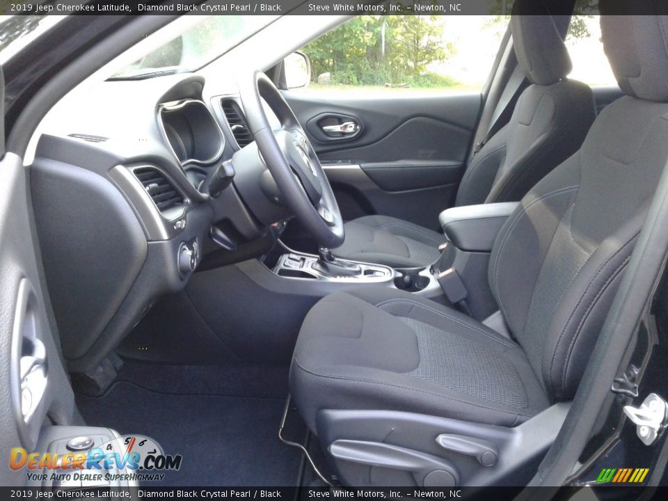2019 Jeep Cherokee Latitude Diamond Black Crystal Pearl / Black Photo #10