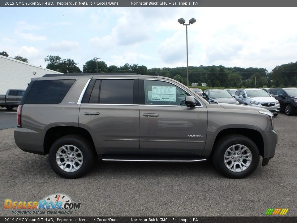 Pepperdust Metallic 2019 GMC Yukon SLT 4WD Photo #4