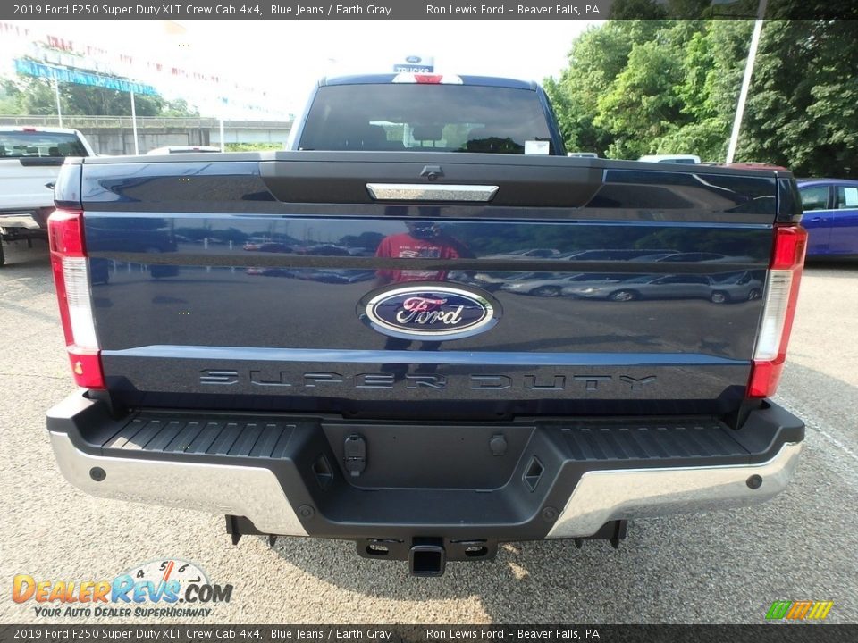 2019 Ford F250 Super Duty XLT Crew Cab 4x4 Blue Jeans / Earth Gray Photo #3