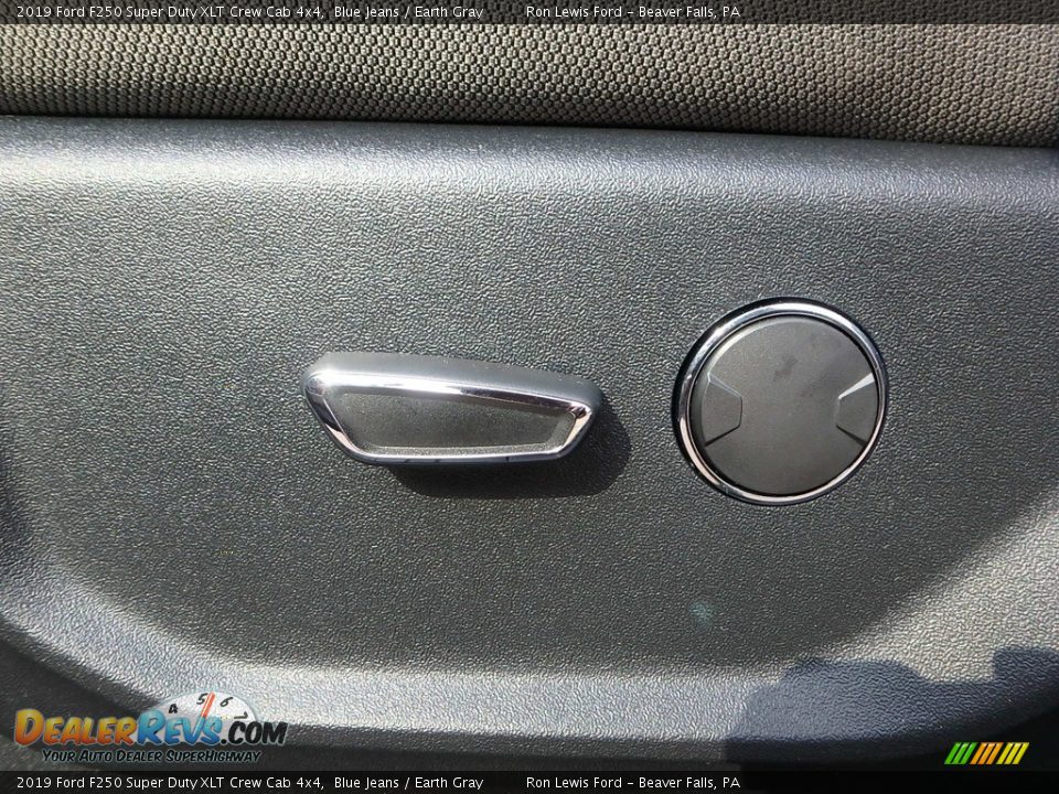 2019 Ford F250 Super Duty XLT Crew Cab 4x4 Blue Jeans / Earth Gray Photo #15