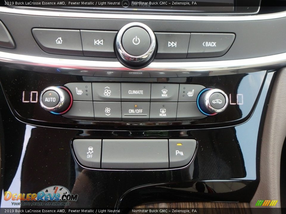 Controls of 2019 Buick LaCrosse Essence AWD Photo #16