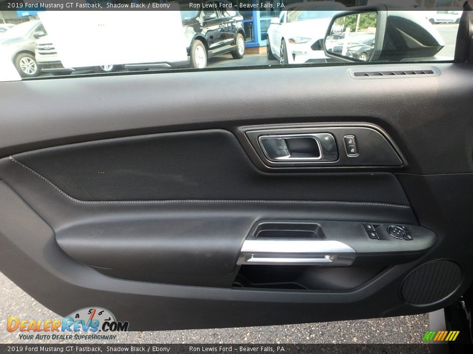 Door Panel of 2019 Ford Mustang GT Fastback Photo #15