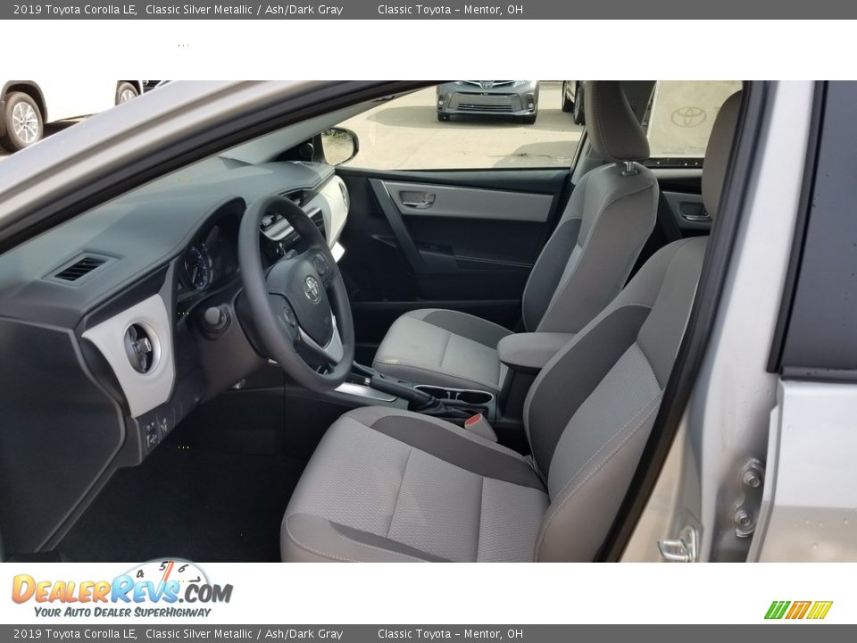 2019 Toyota Corolla LE Classic Silver Metallic / Ash/Dark Gray Photo #3