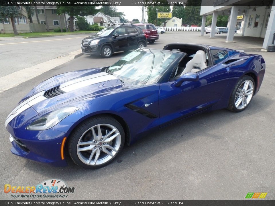 Front 3/4 View of 2019 Chevrolet Corvette Stingray Coupe Photo #4