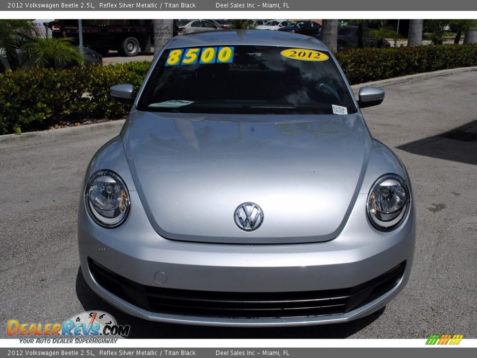 2012 Volkswagen Beetle 2.5L Reflex Silver Metallic / Titan Black Photo #3