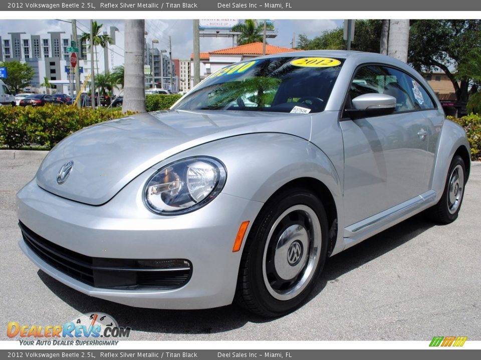 2012 Volkswagen Beetle 2.5L Reflex Silver Metallic / Titan Black Photo #5