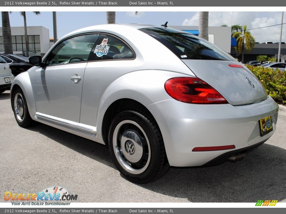 2012 Volkswagen Beetle 2.5L Reflex Silver Metallic / Titan Black Photo #7