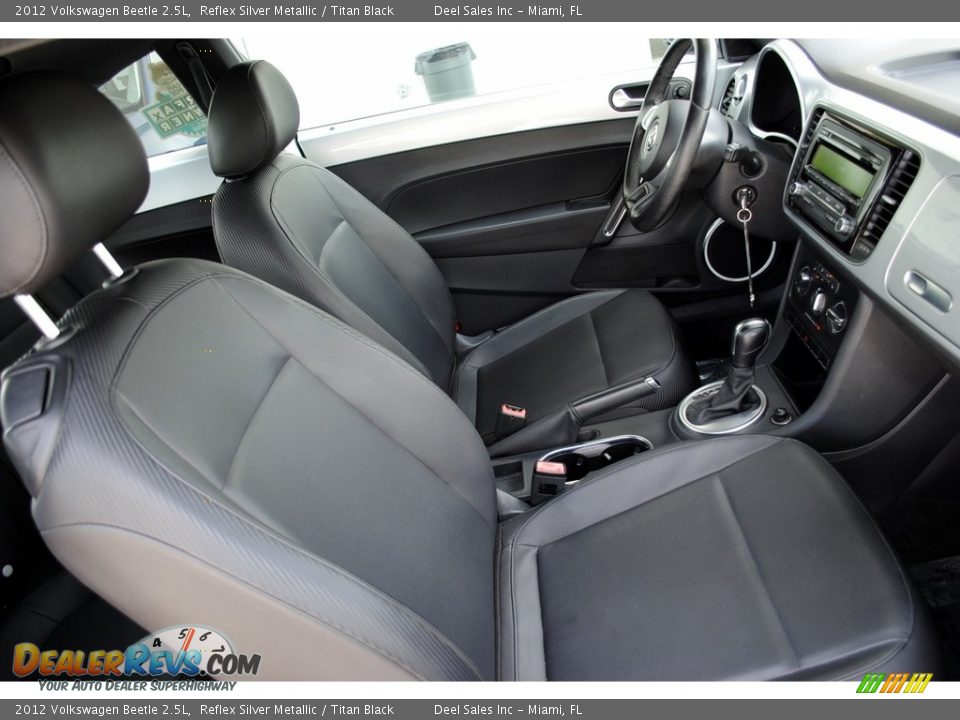 2012 Volkswagen Beetle 2.5L Reflex Silver Metallic / Titan Black Photo #18
