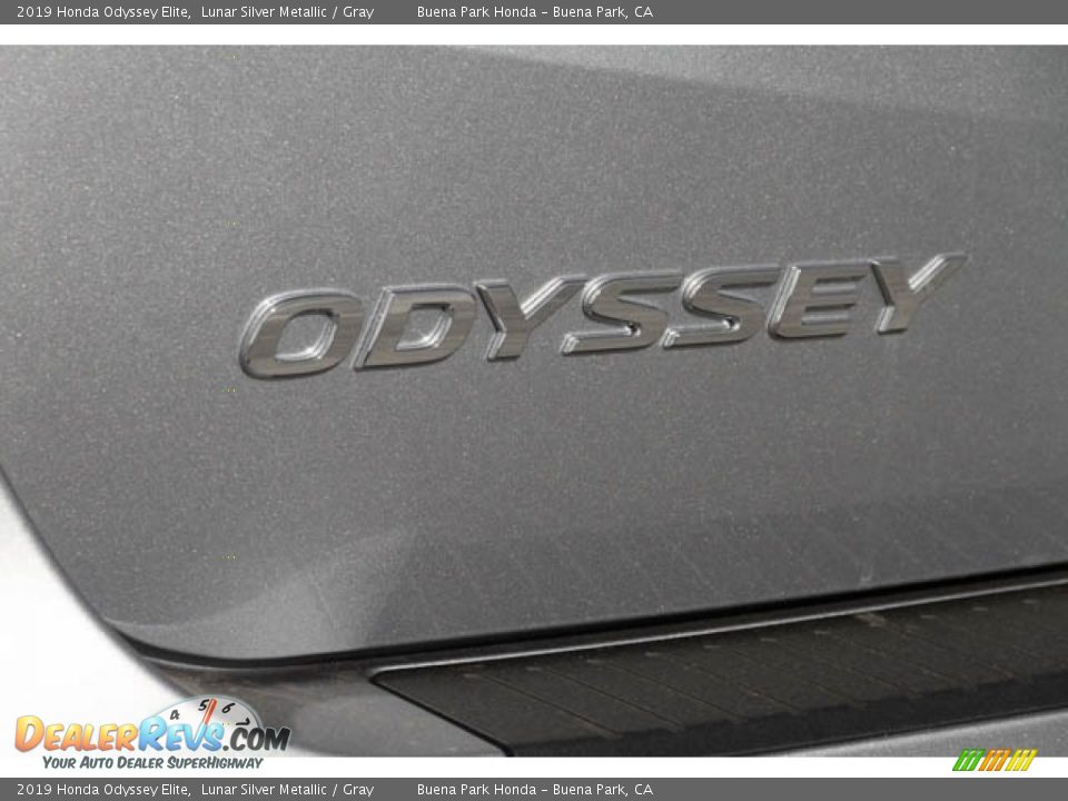 2019 Honda Odyssey Elite Lunar Silver Metallic / Gray Photo #3