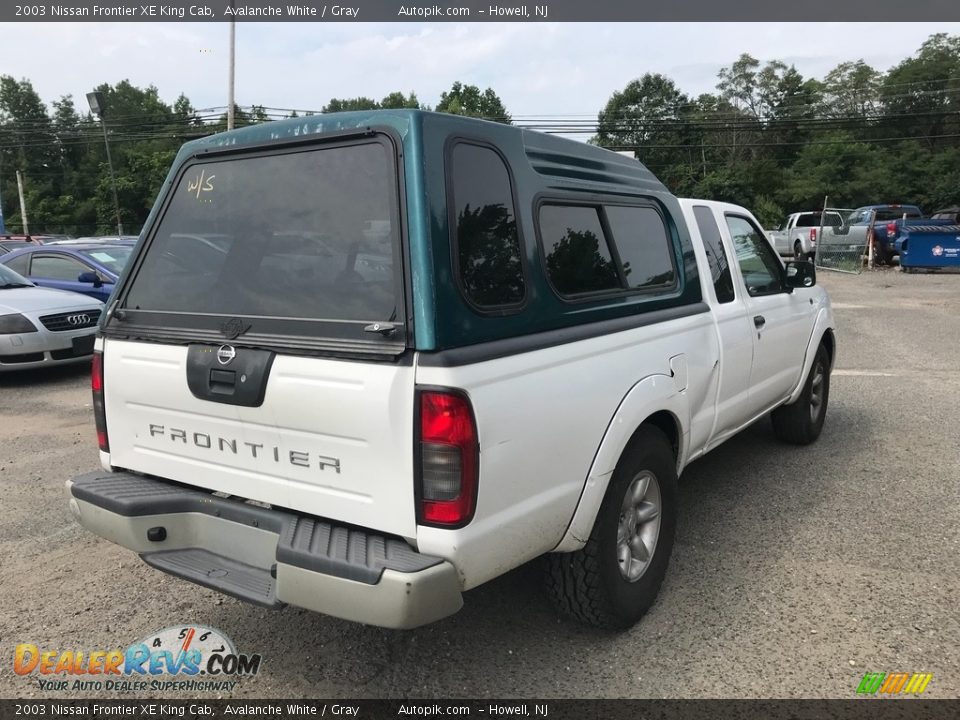 2003 Nissan Frontier XE King Cab Avalanche White / Gray Photo #7