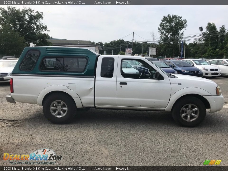 2003 Nissan Frontier XE King Cab Avalanche White / Gray Photo #8