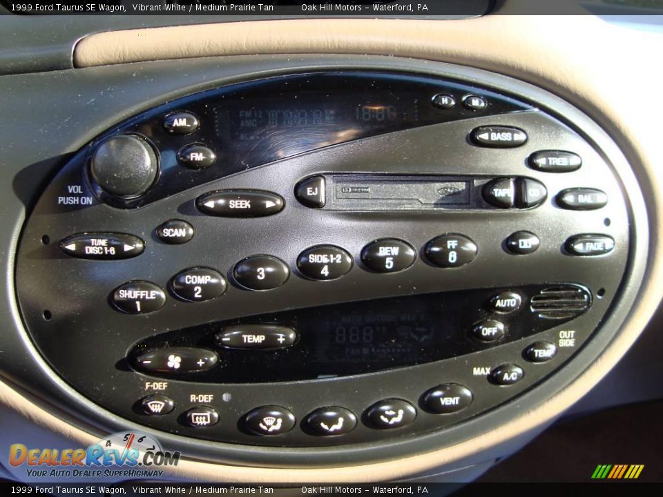 1999 Ford Taurus SE Wagon Vibrant White / Medium Prairie Tan Photo #14