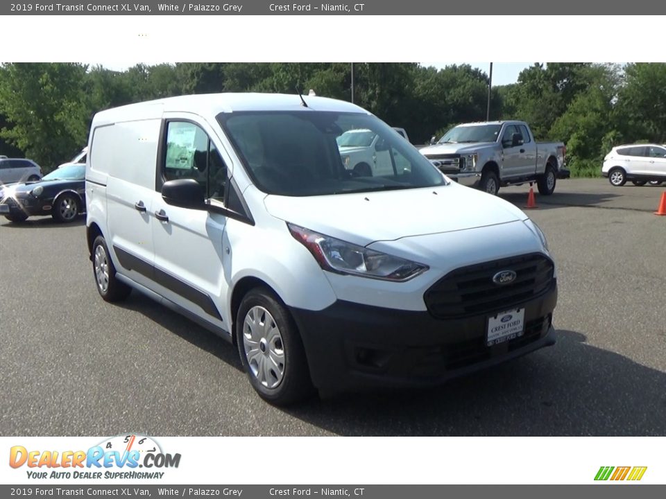 Front 3/4 View of 2019 Ford Transit Connect XL Van Photo #1