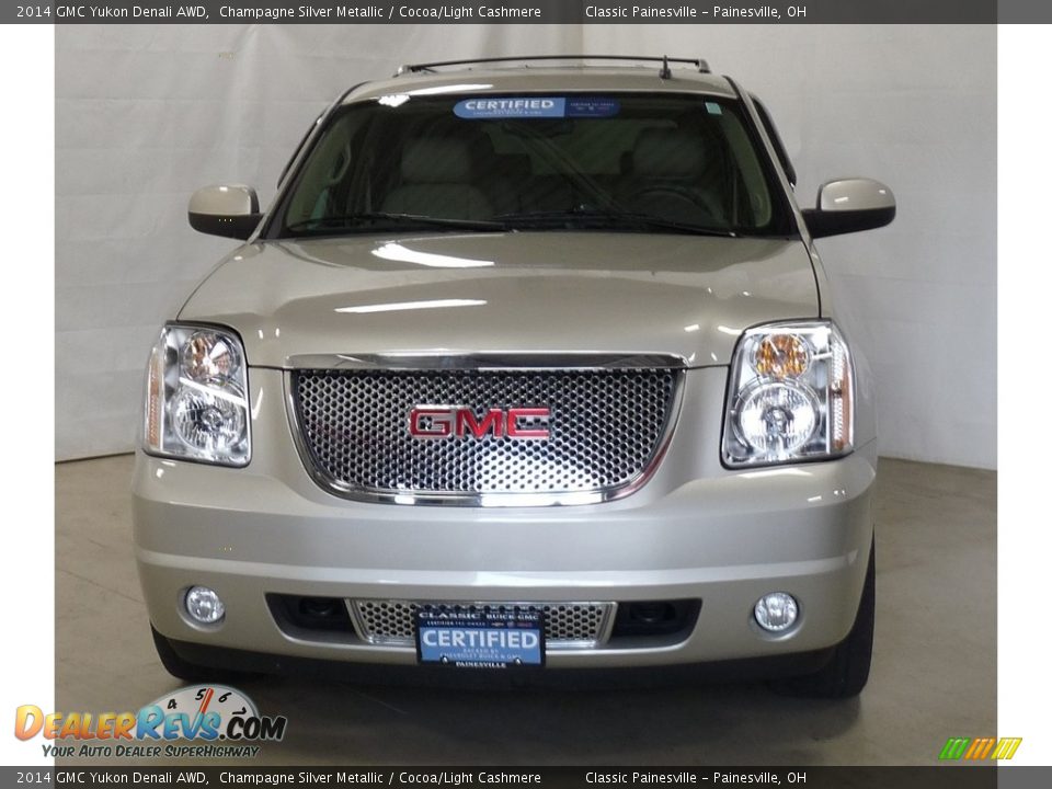2014 GMC Yukon Denali AWD Champagne Silver Metallic / Cocoa/Light Cashmere Photo #4