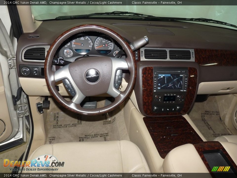 2014 GMC Yukon Denali AWD Champagne Silver Metallic / Cocoa/Light Cashmere Photo #15
