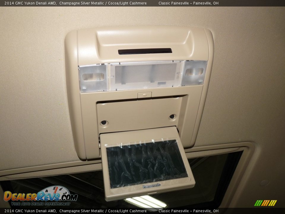 2014 GMC Yukon Denali AWD Champagne Silver Metallic / Cocoa/Light Cashmere Photo #18