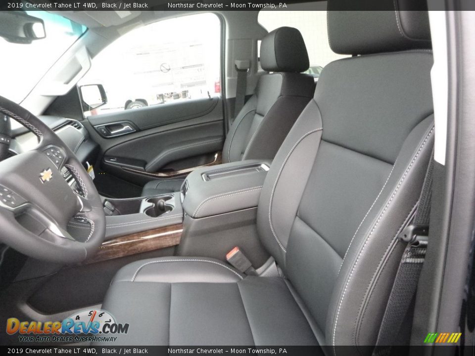 Front Seat of 2019 Chevrolet Tahoe LT 4WD Photo #16