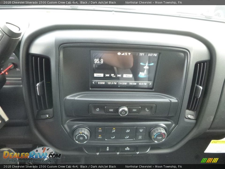 2018 Chevrolet Silverado 1500 Custom Crew Cab 4x4 Black / Dark Ash/Jet Black Photo #18