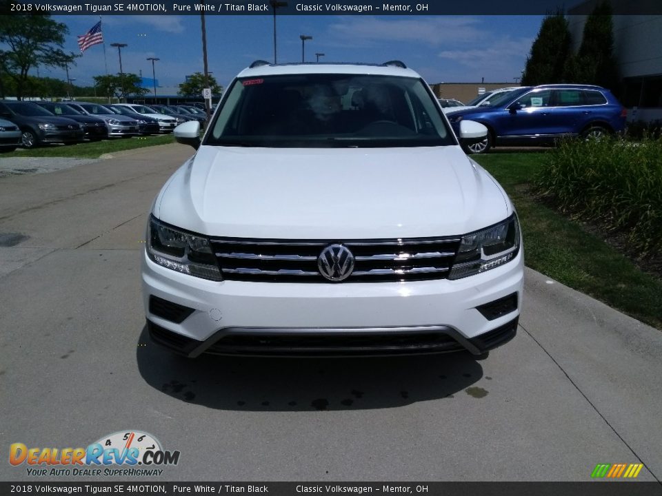 2018 Volkswagen Tiguan SE 4MOTION Pure White / Titan Black Photo #1