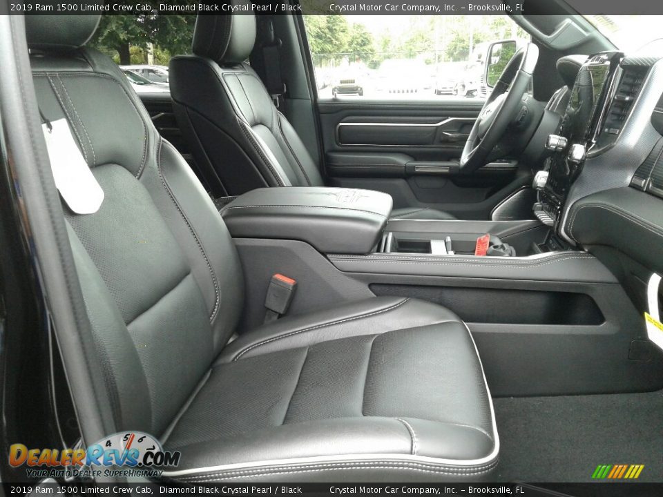 Front Seat of 2019 Ram 1500 Limited Crew Cab Photo #12