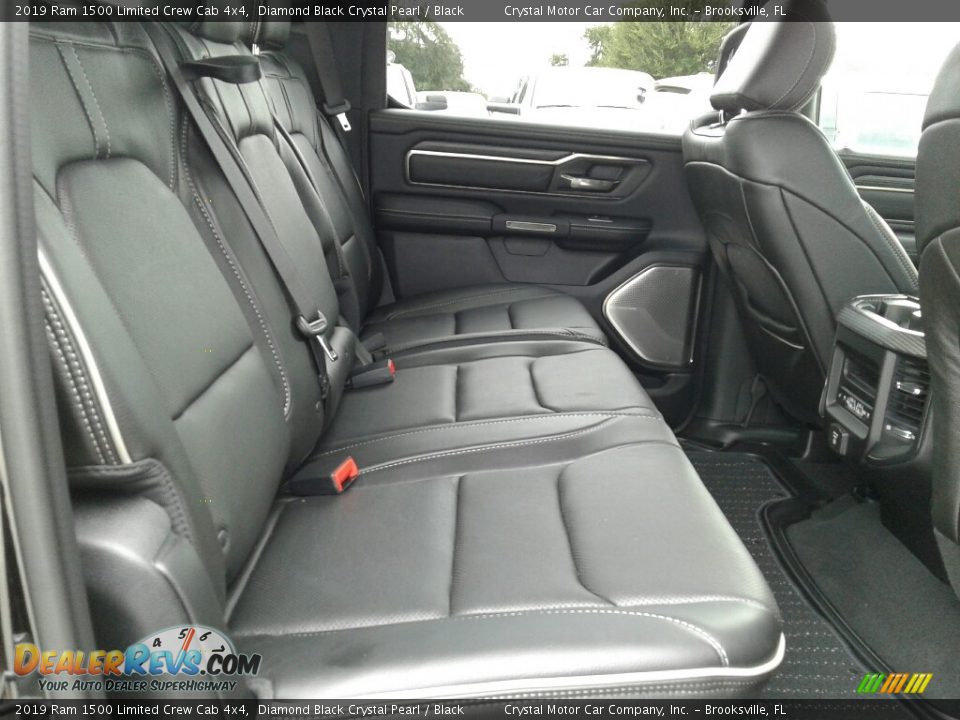 2019 Ram 1500 Limited Crew Cab 4x4 Diamond Black Crystal Pearl / Black Photo #11