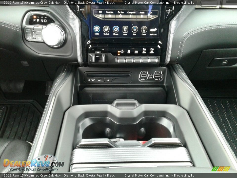 2019 Ram 1500 Limited Crew Cab 4x4 Diamond Black Crystal Pearl / Black Photo #16