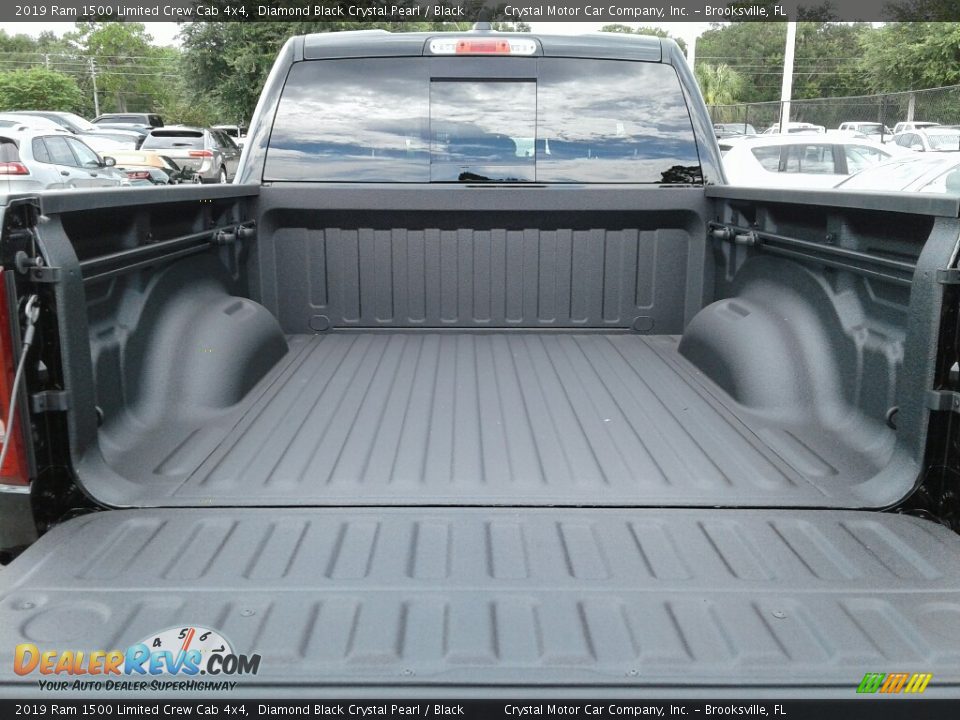 2019 Ram 1500 Limited Crew Cab 4x4 Diamond Black Crystal Pearl / Black Photo #19