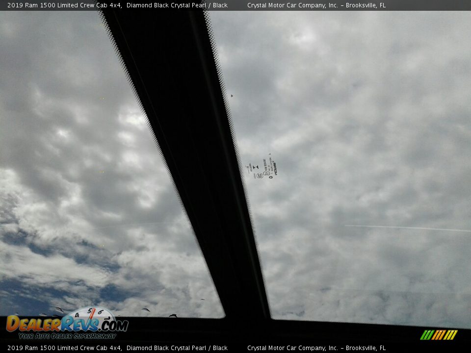 2019 Ram 1500 Limited Crew Cab 4x4 Diamond Black Crystal Pearl / Black Photo #21
