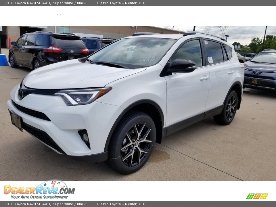 2018 Toyota RAV4 SE AWD Super White / Black Photo #1