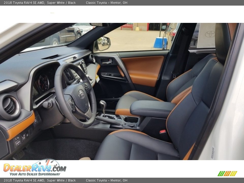 2018 Toyota RAV4 SE AWD Super White / Black Photo #3