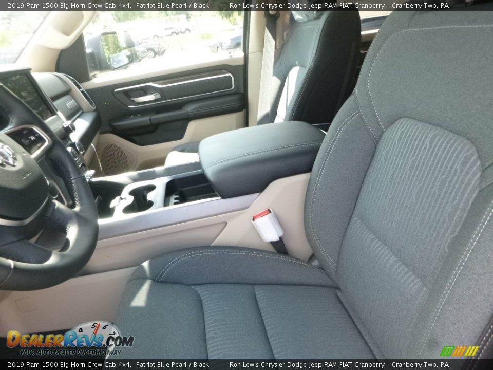 2019 Ram 1500 Big Horn Crew Cab 4x4 Patriot Blue Pearl / Black Photo #15