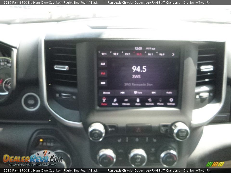 2019 Ram 1500 Big Horn Crew Cab 4x4 Patriot Blue Pearl / Black Photo #16