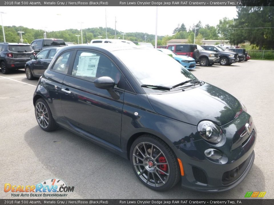 Front 3/4 View of 2018 Fiat 500 Abarth Photo #7
