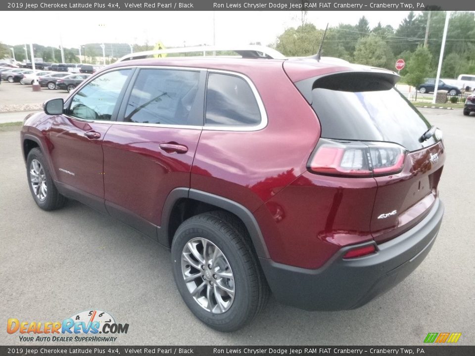 2019 Jeep Cherokee Latitude Plus 4x4 Velvet Red Pearl / Black Photo #3