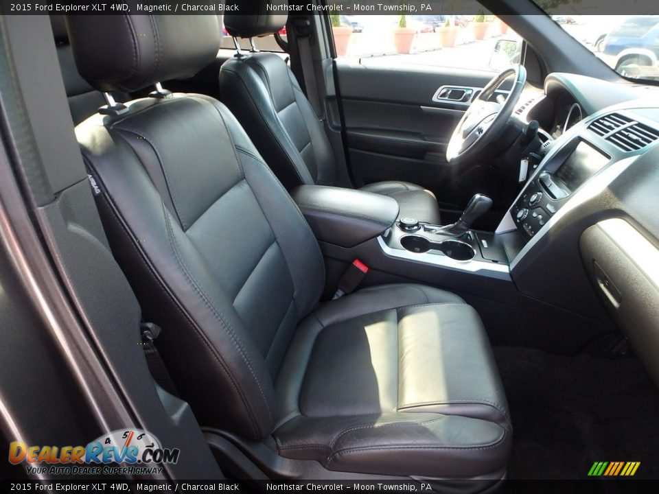 2015 Ford Explorer XLT 4WD Magnetic / Charcoal Black Photo #15