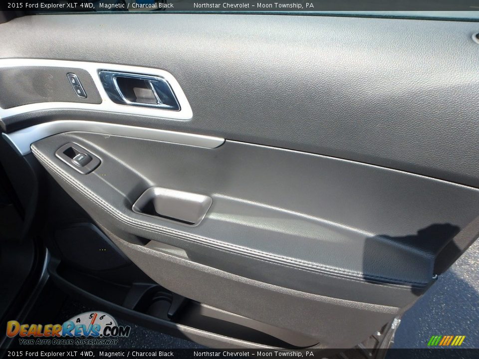 2015 Ford Explorer XLT 4WD Magnetic / Charcoal Black Photo #18