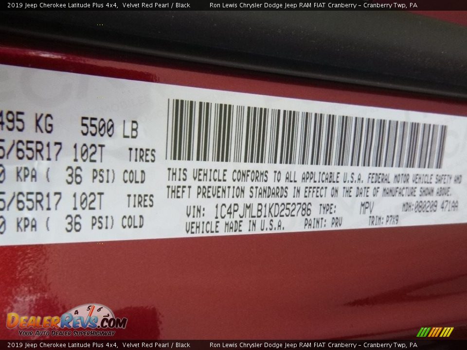 2019 Jeep Cherokee Latitude Plus 4x4 Velvet Red Pearl / Black Photo #14